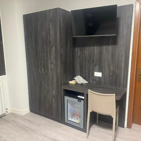 Da Noi Trattoria Hotell *